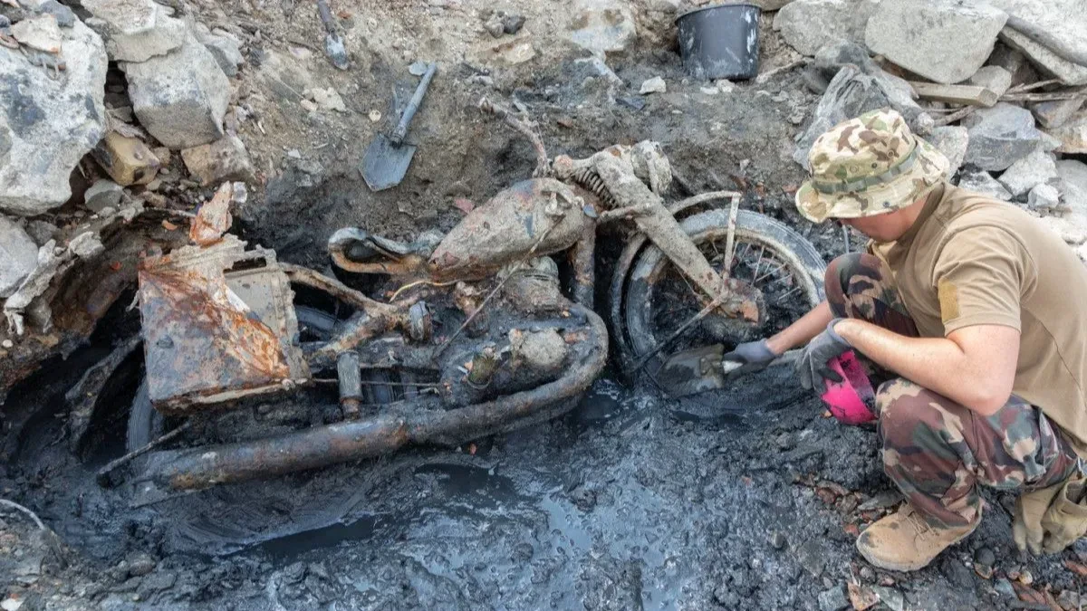 Dunav otkrio tajnu iz Drugog svjetskog rata: Pronađeni posmrtni ostaci i gotovo netaknut motocikl