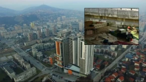 Od petokrake do ljiljana i krsta: Jugoslavija u malom pod sarajevskim mostom (FOTO)