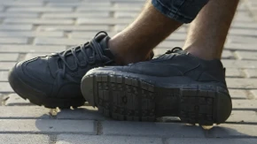 Kako se riješiti neprijatnih mirisa iz obuće pomoću jednostavnog trika