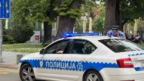 Teška nezgoda u Banjaluci: Učestvovala tri vozila i pješak, dvije osobe povrijeđene