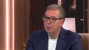 Aleksandar Vučić podnosi ostavku na mjesto predsjednika Srbije 