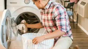 Garderoba gubi boju nakon pranja? Jednostavan trik može pomoći da je sačuvate