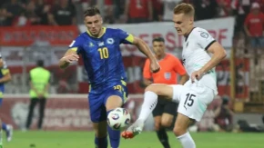 Demirović pred transferom karijere: Gigant spreman krenuti po napadača