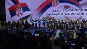 "Slavimo vojnu pobjedu i biološki opstanak": Moćna poruka Vučića na Dan srpskog jedinstva