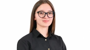 Ima 19 godina, već radi, počinje studije i ulazi u politiku: Kristina Malić o generaciji koja ne želi da čeka