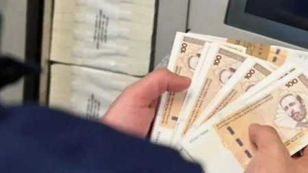 Opština u Srpskoj obezbijedila novčanu podršku za 103 prvačića