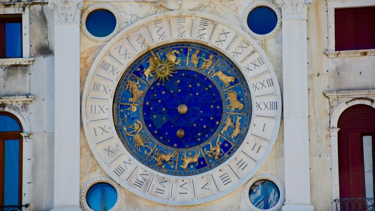Horoskop za oktobar donosi važne savjete: Evo šta svaki znak treba da promijeni