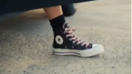 Sporna reklama izazvala buru: Converse se izvinio i povukao objavu