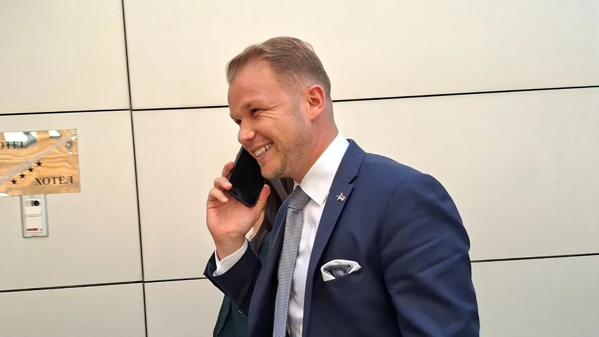 Stanivuković: Uvešćemo nacionalnu penziju za majke četvoro i više djece