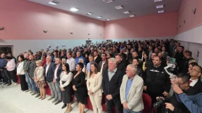 Spektakl Ujedinjene Srpske: Ovo Omarska još nije vidjela, više ljudi napolju nego unutra (FOTO)