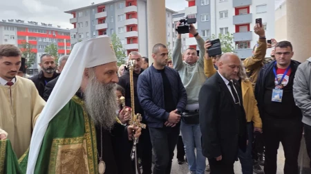 Patrijarh Porfirije stigao na Pale, svečano dočekan ispred hrama