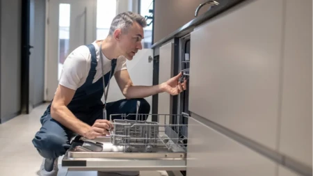 Greške koje pravimo kada slažemo escajg u mašinu za sudove