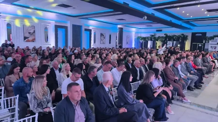 Ujedinjena Srpska održala najveću tribinu do sada u Bijeljini: Izaberite ono što je dobro, pravo i zdravo