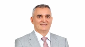 Stajčić: Radnicima UKC-a stanovi u centru po 2.000 KM po kvadratu