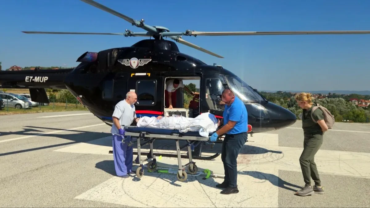 Djevojka iz Banjaluke danas helikopterom prevezena u Beograd zbog povrede kičme
