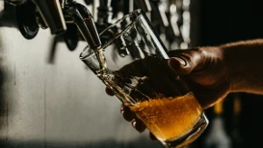 "Život je prekratak da bismo pili loše pivo": Dvojica kumova iz Štutgarta pokrenula biznis koji je osvojio dijasporu