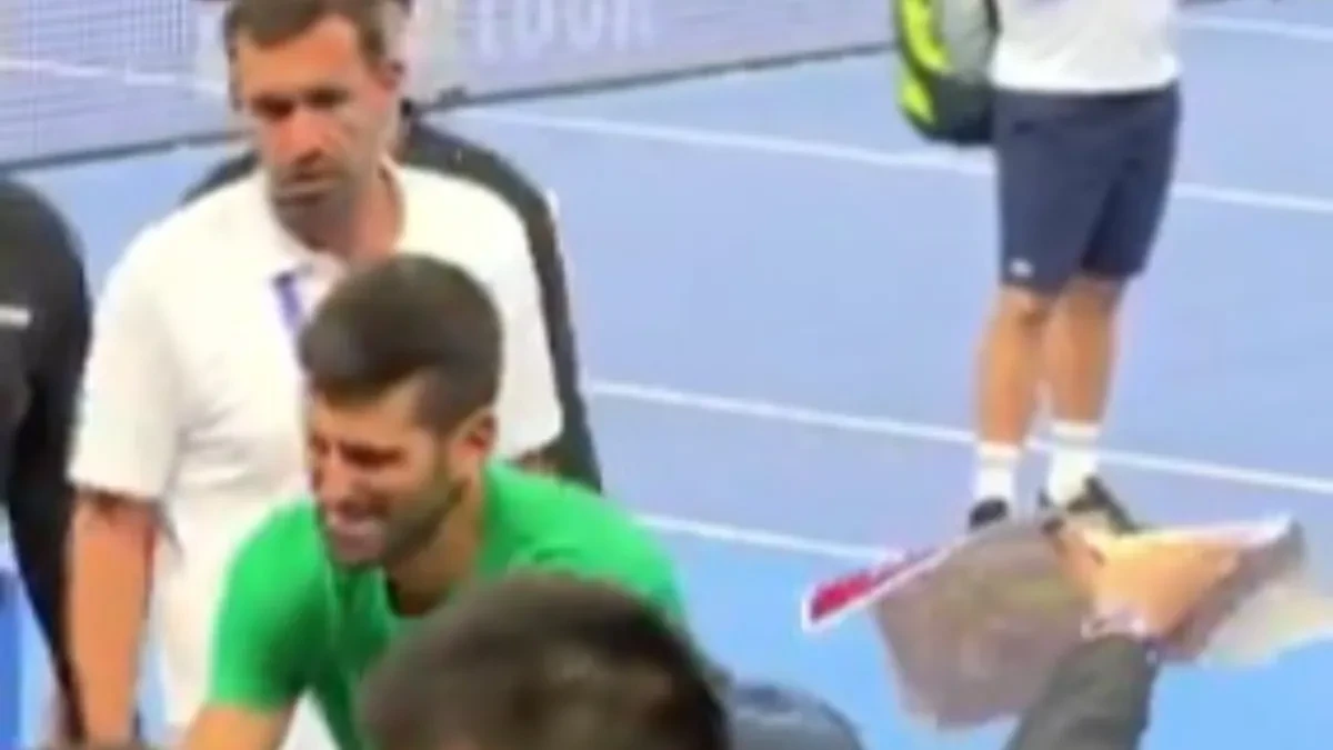 Novak Đoković pogođen u glavu (VIDEO)