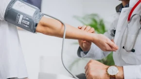 Koliki krvni pritisak treba da imate nakon 50, 60 ili 70 godina