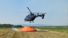 Vatra u Tesliću ne jenjava: Helikopter stigao, vatra zahvatila čak 90 hektara