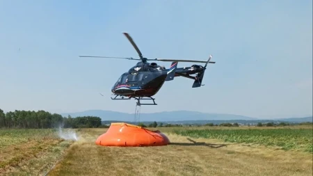 Vatra u Tesliću ne jenjava: Helikopter stigao, vatra zahvatila čak 90 hektara