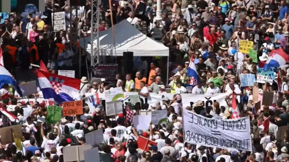 Desetine hiljada ljudi na protestu u Zagrebu 