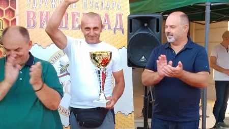 Kralj meda iz Višegrada: Dragiću zlatni pehar