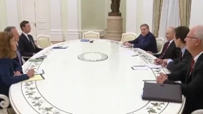 Putin sa Trampovim izaslanicima u Kremlju: U toku razgovori o okončanju rata u Ukrajini