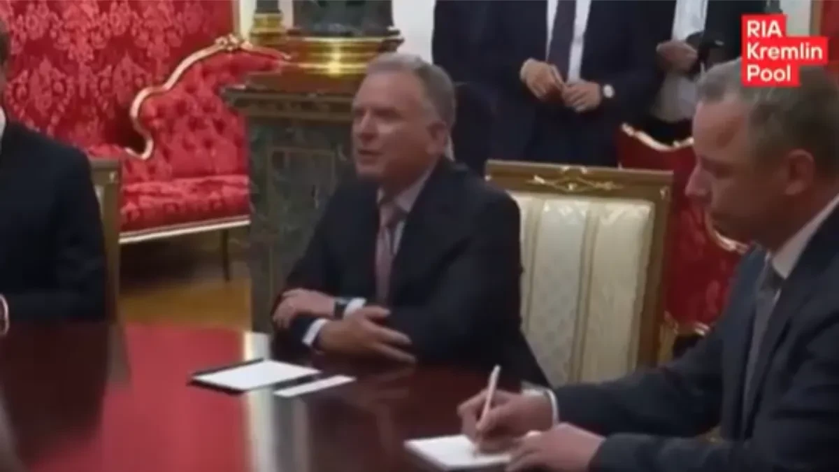 Snimak obišao planetu: Ovako se Trampov čovjek obratio Putinu, Ukrajinci bijesni