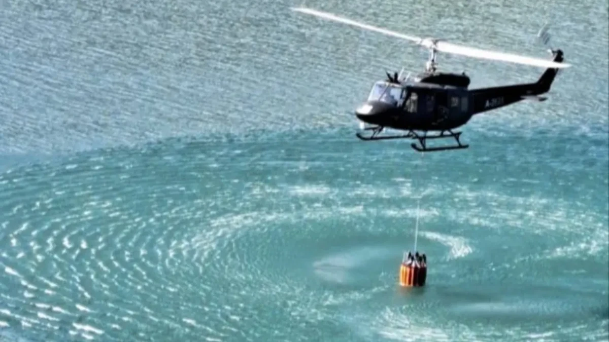 Helikopteri gase požare na području Bihaća, Kalesije, Drvara i Prozor-Rame