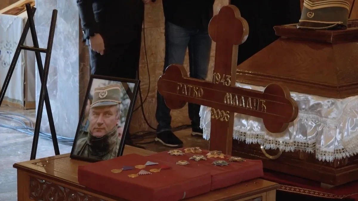 Kako je Mladić šapkom namagarčio američkog generala i priredio mu smjenu