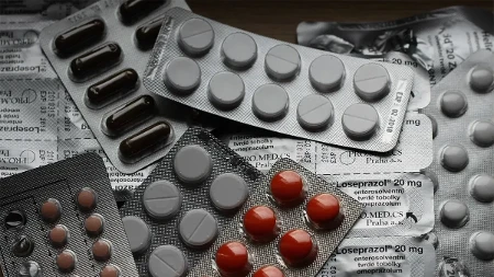Mnogi uzimaju ove lijekove svakodnevno, a možda im i ne trebaju: Doktor upozorava da mogu da naruše crijevnu floru