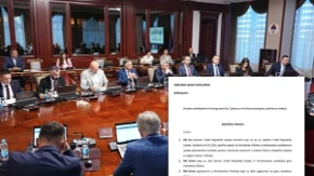 Advokat Sandić podnio krivičnu prijavu protiv Vlade RS zbog jednokratne pomoći đacima i studentima