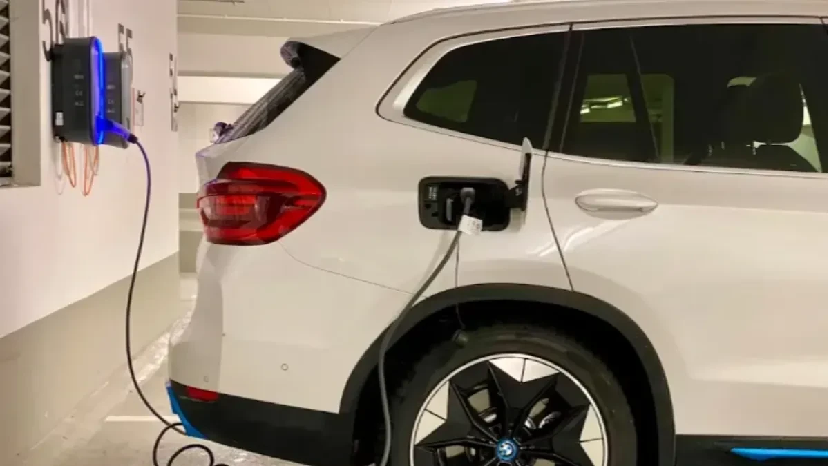 Čime vozači "ubijaju vrijeme" dok pune električne automobile
