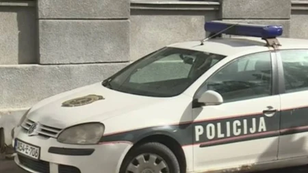 Automobilom djetetu prešao preko stopala, pa ga oborio na put