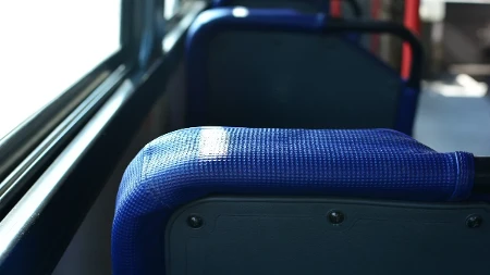 Radnik poginuo u Beogradu: Trolejbus povukao kanap za koji je bio zakačen