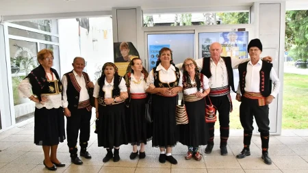 „JA TE PJEVAM JER BOLJIH NEMA“: Udruženje „Mitrovdanak“ čuva pjesmu Sarajevskog polja