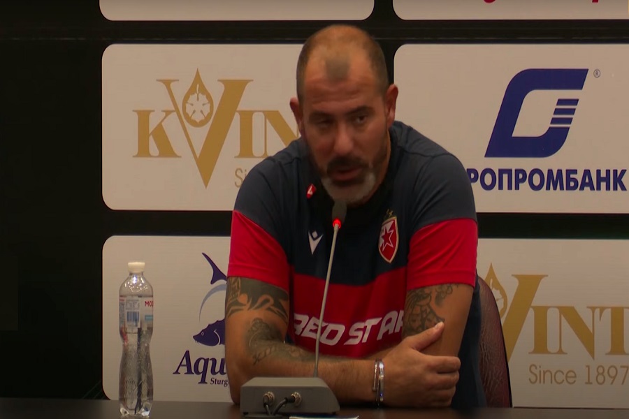 trener fudbalskog kluba Crvena Zvezda Dejan Stanković
