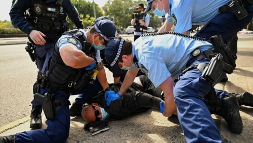 Melburn: Sukob policije i demonstranata protiv lokdauna