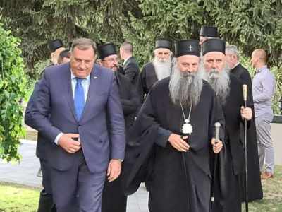 REPUBLIKA SRPSKA: Patrijarh prošetao ulicama Doboja