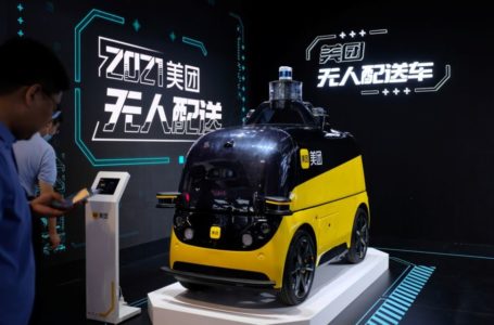 PANDEMIJA ubrzala uvođenje većeg broja dostavljačkih robota u Kini