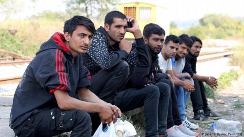 POKRENUTA ISTRAGA Osumnjičeni da su za 400 evra po osobi prebacivali migrante iz BiH u Hrvatsku