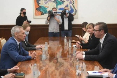 Bocan-Harčenko: Lavrov svim srcem želio da dođe u Srbiju