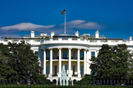 Bijela kuća: Bajden nije bio obaviješten o raciji na Trampovu kuću