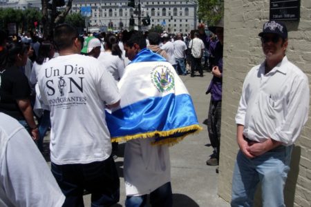 EL SALVADOR PROTESTUJE protiv predsjednika