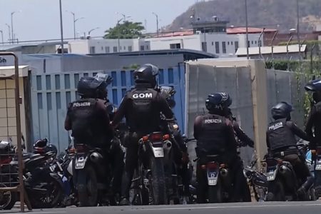 EKVADOR: POGINULO 116 ljudi u zatvorskoj pobuni! (VIDEO)