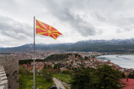 BIRAČKA MJESTA OTVORENA U Severnoj Makedoniji počeo drugi krug predsjedničkih i parlamentarnih izbora