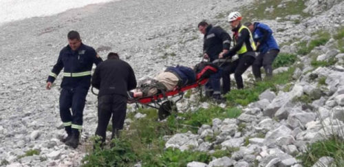 SPASIOCI PRONAŠLI ŽENU Povrijedila glavu na Durmitoru, helikopterom prebačena u bolnicu