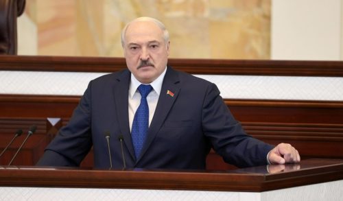 MILIJARDU DOLARA ZA ORUŽJE Lukašenko kupuje  naroružanje od Moskve