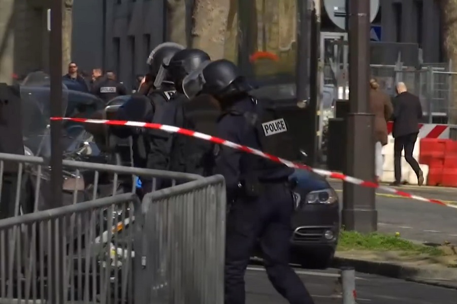 francuska policija bombaški napadi