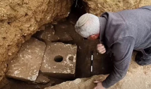 OSTACI DREVNOG LUKSUZA: Izraelski arheolozi pronašli 2.700 godina star toalet